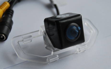 Штатная камера заднего вида Globex CM1030 для TOYOTA Camry 2012